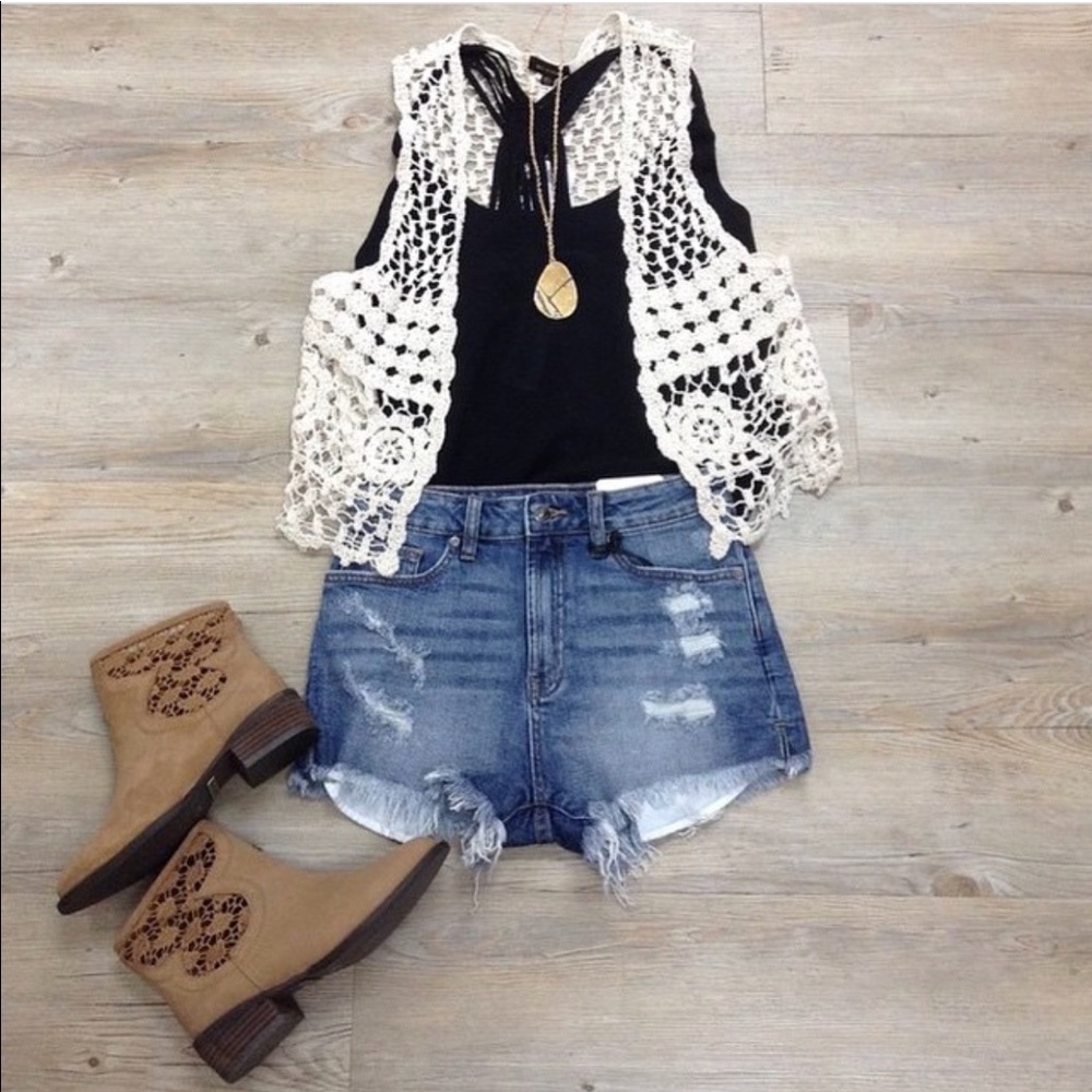 Scalloped Floral Lace Detail Slouch Ankle Booties - Picture 8 of 8